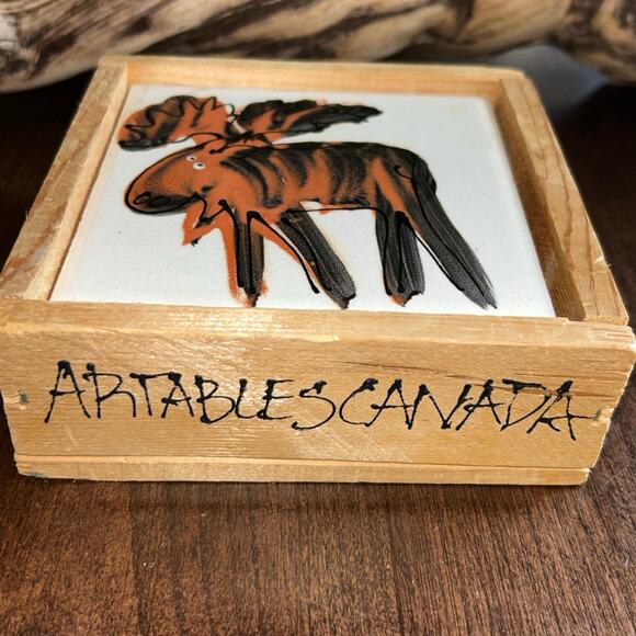 Artables Canada Set of 4 Moose Pottery Coasters Vancouver Ceramic The Royal York - Picture 1 of 8